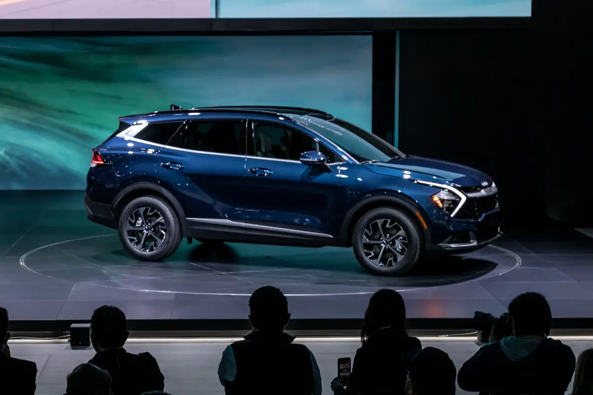 Up Close With the 2023 Kia Sportage Bigger Really Is Better