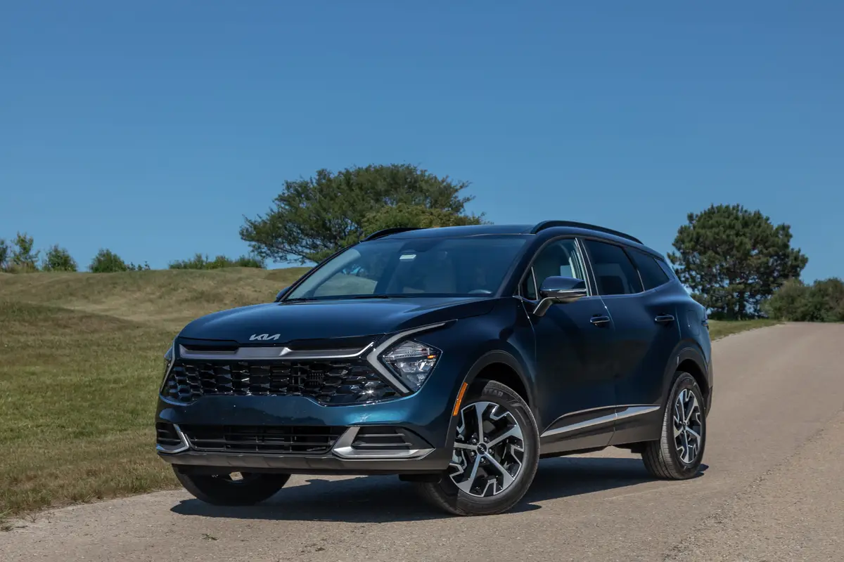 2023 Kia Sportage Hybrid First Drive: Ignore the Numbers and Just Drive It