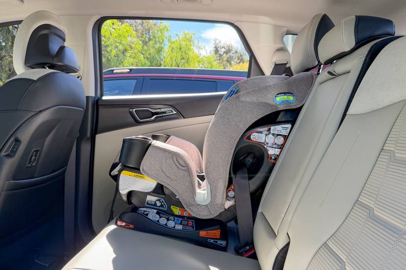 kia-sportage-hybrid-2026-01-interior-car-seat