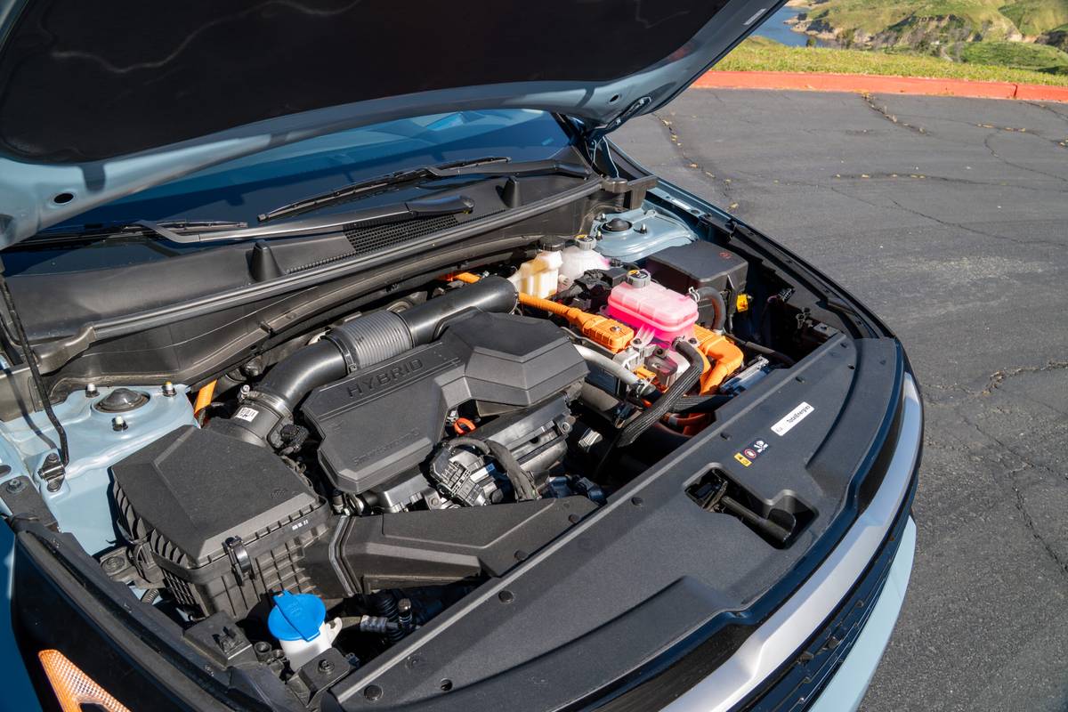 kia sportage hybrid sx prestige awd 2026 06 exterior engine bay scaled jpg