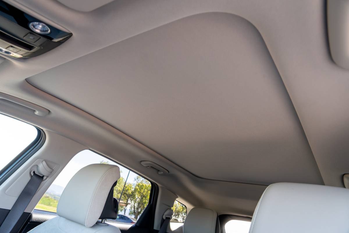 kia sportage hybrid sx prestige awd 2026 17 interior sunroof scaled jpg