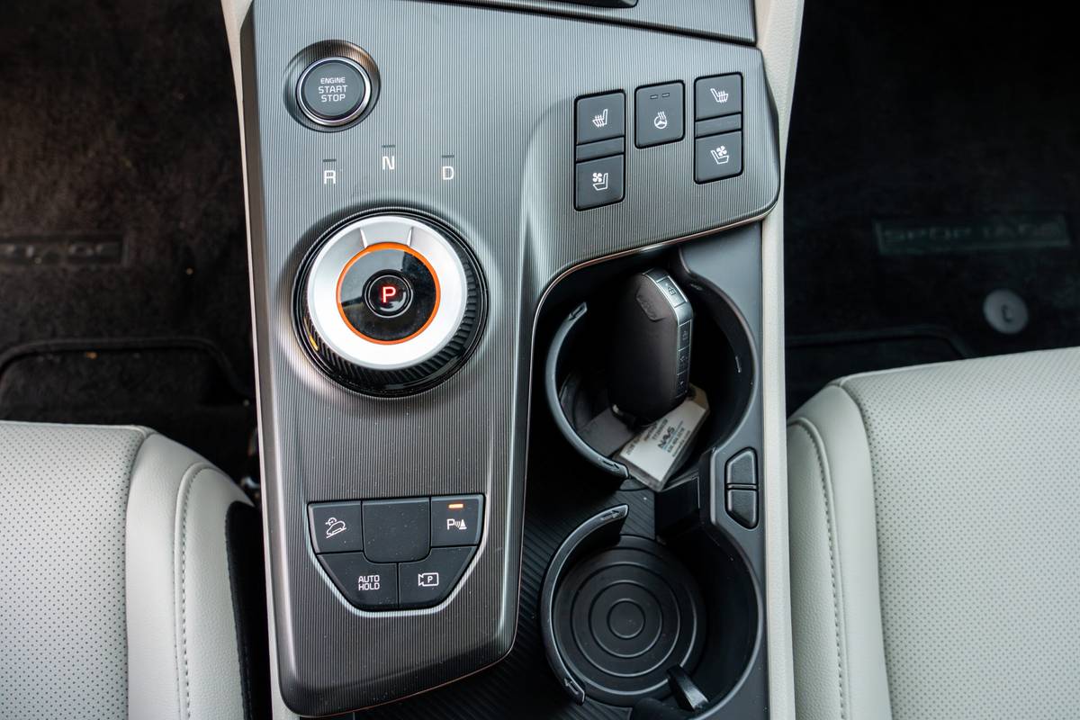 kia sportage hybrid sx prestige awd 2026 26 interior drive selector dial scaled jpg