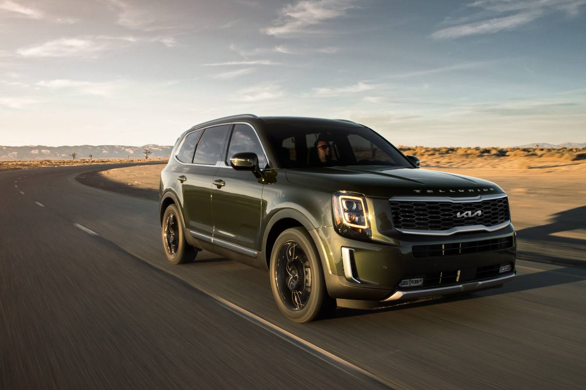 kia telluride 2022 08 angle dynamic exterior front scaled jpg