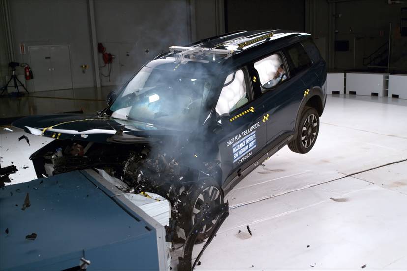 kia-telluride-2027-exterior-iihs-01