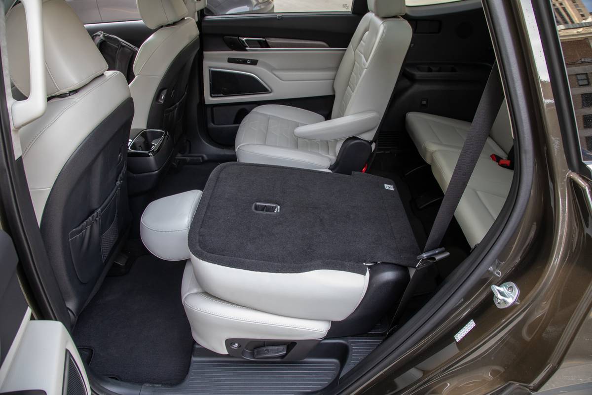 kia telluride sx awd 2020 49 folding seats interior second row jpg