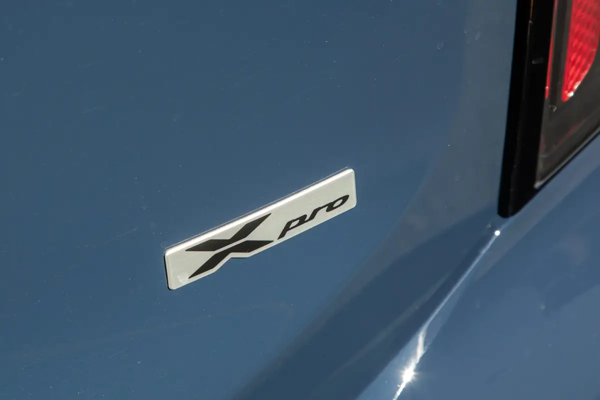 kia telluride sx prestige x pro 2025 15 exterior rear badge scaled jpg