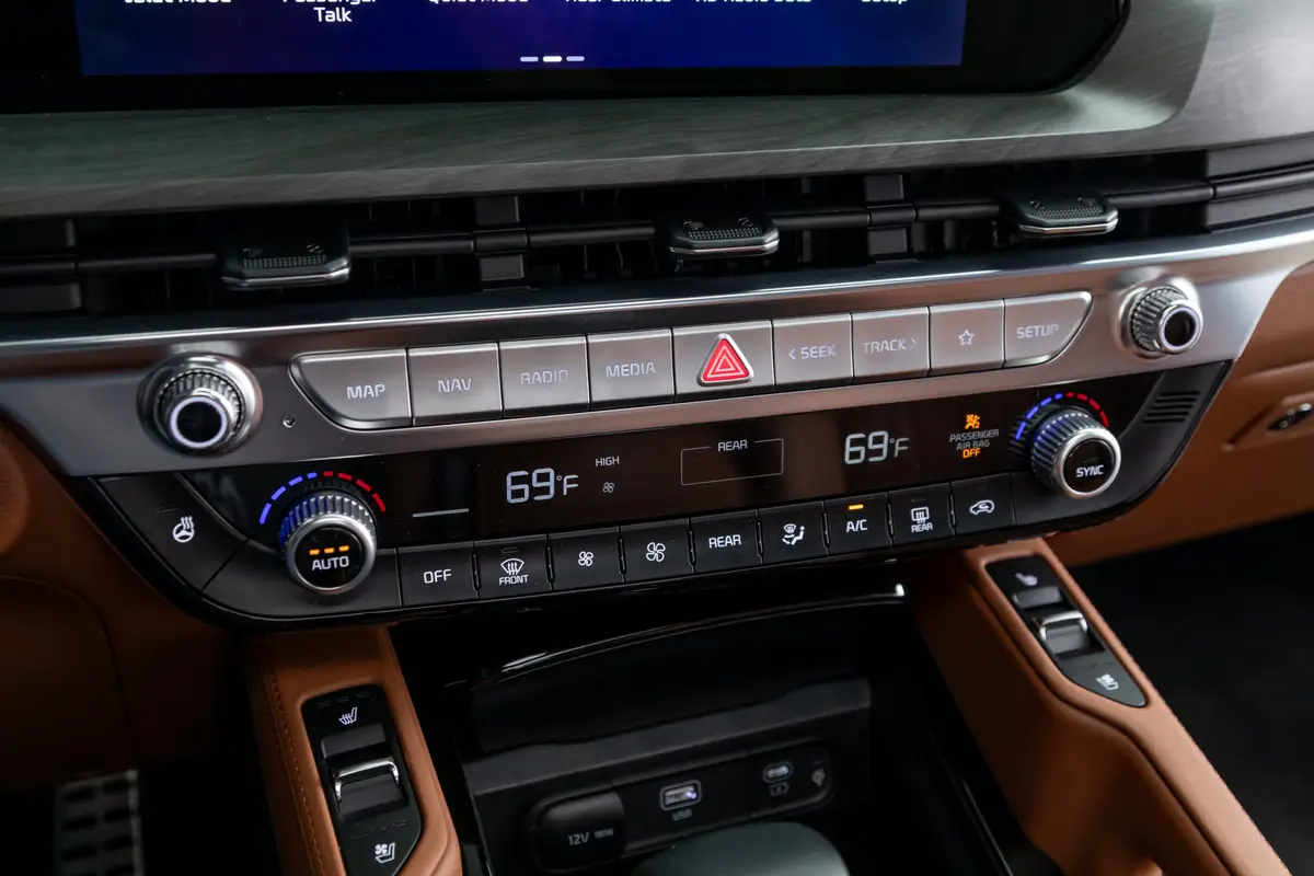 kia telluride sx prestige x pro 2025 35 interior climate control scaled jpg