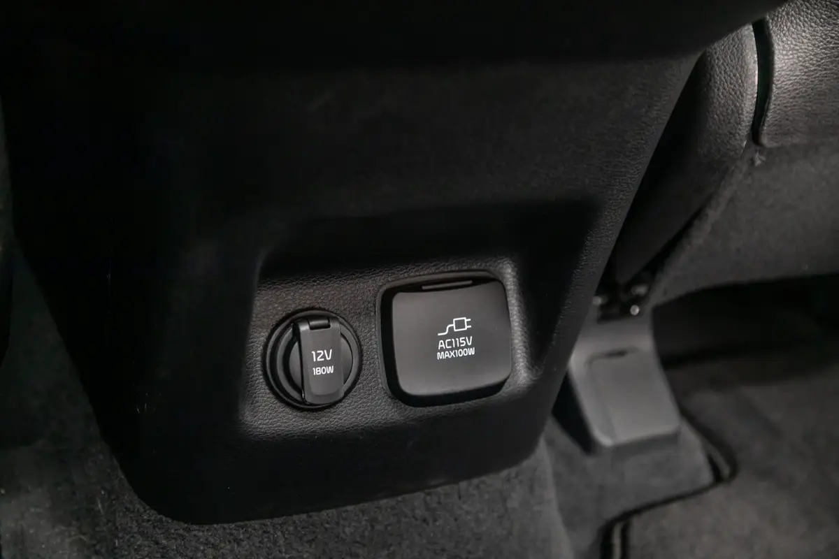 kia telluride sx prestige x pro 2025 41 interior second row usb scaled jpg