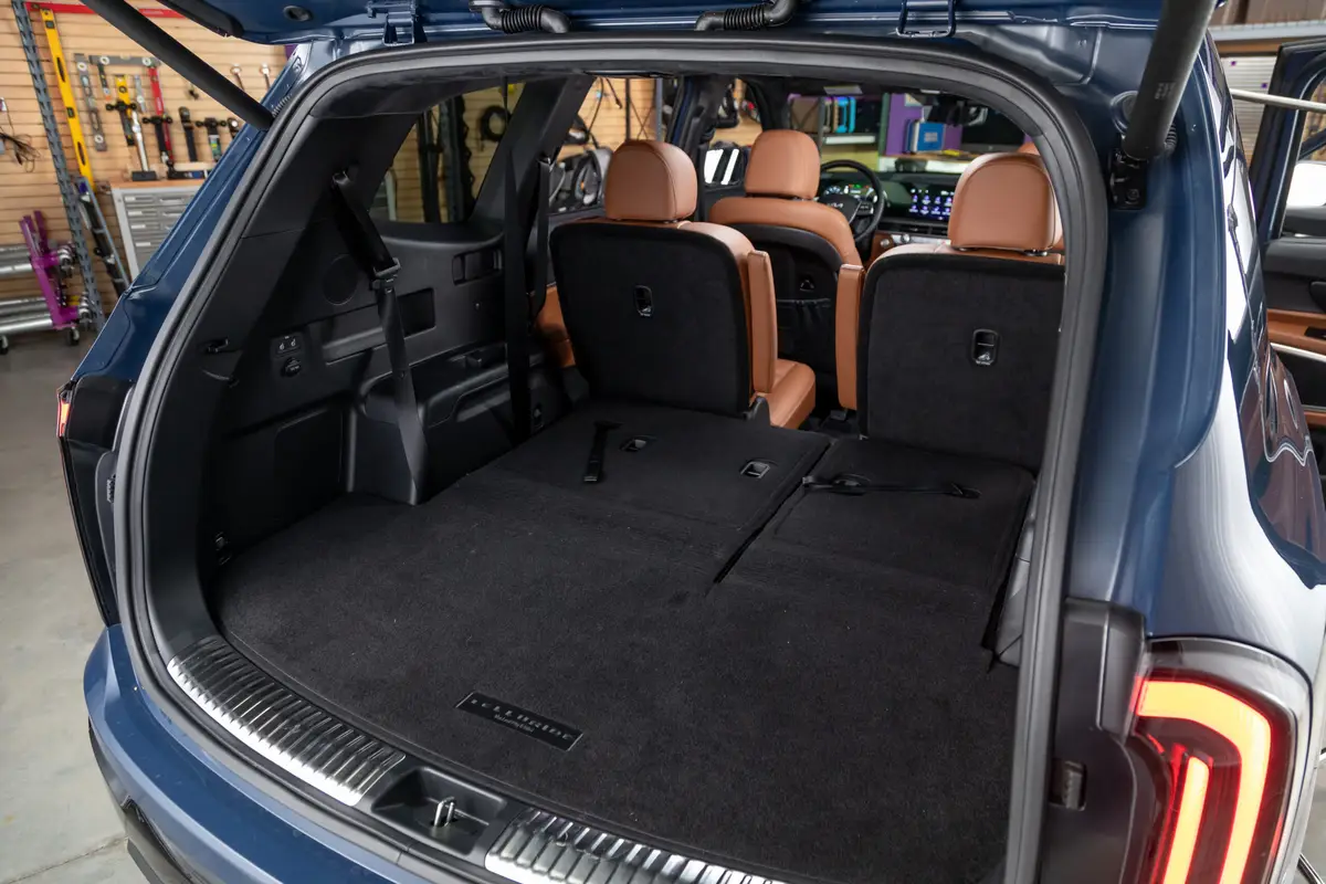 kia telluride sx prestige x pro 2025 43 interior cargo scaled jpg