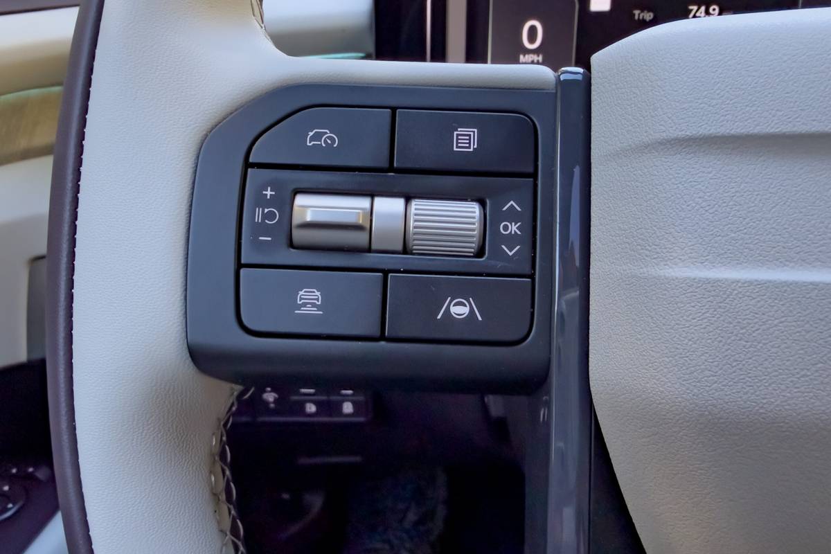 kia telluride turbo hybrid sx prestige 2027 18 interior steering wheel controls scaled jpg