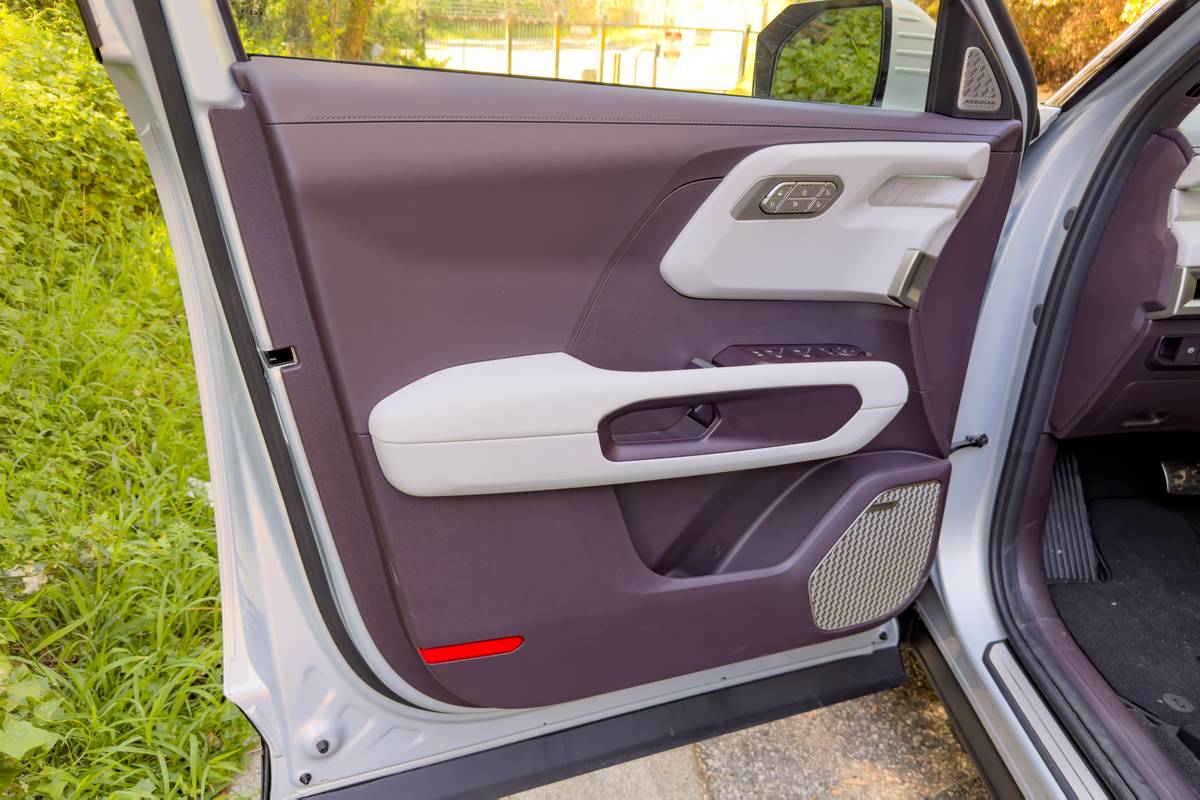 kia telluride turbo hybrid sx prestige 2027 27 interior door jpg