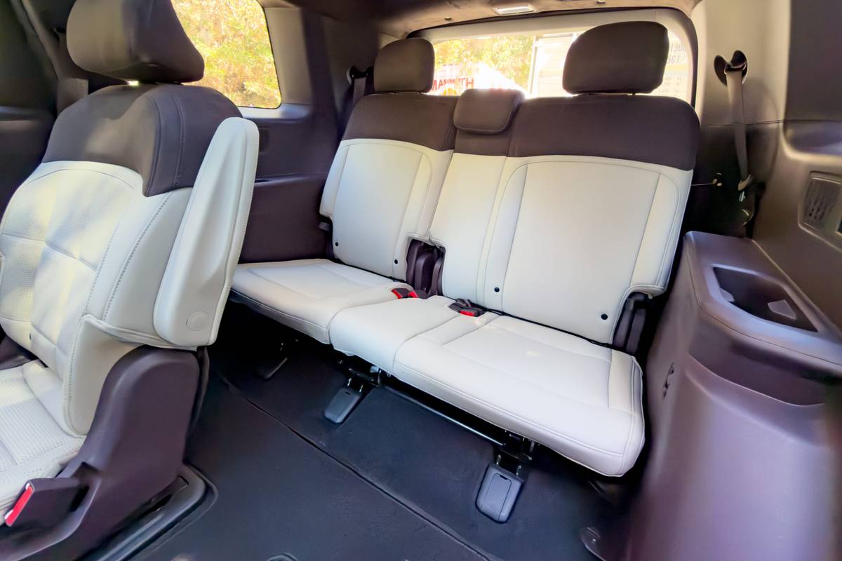 kia telluride turbo hybrid sx prestige 2027 30 interior third row scaled jpg