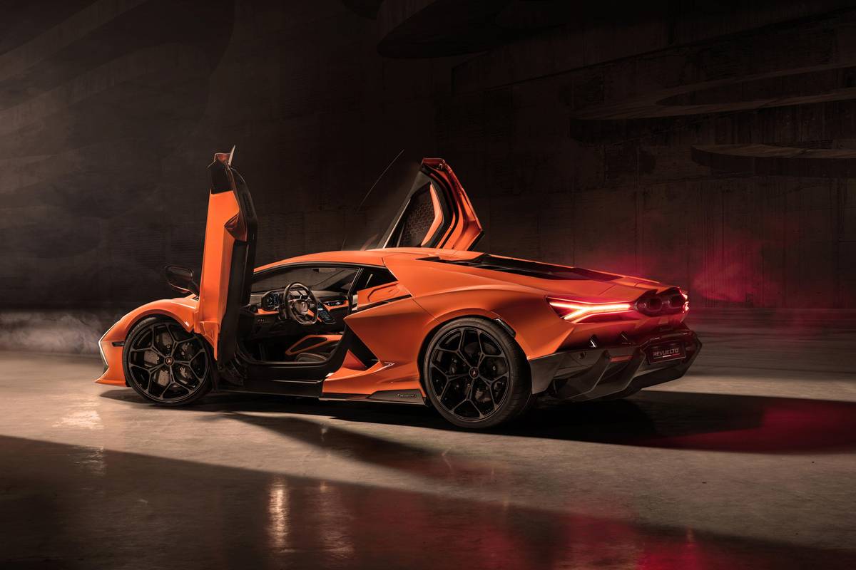 2024 Lamborghini Revuelto | Manufacturer image
