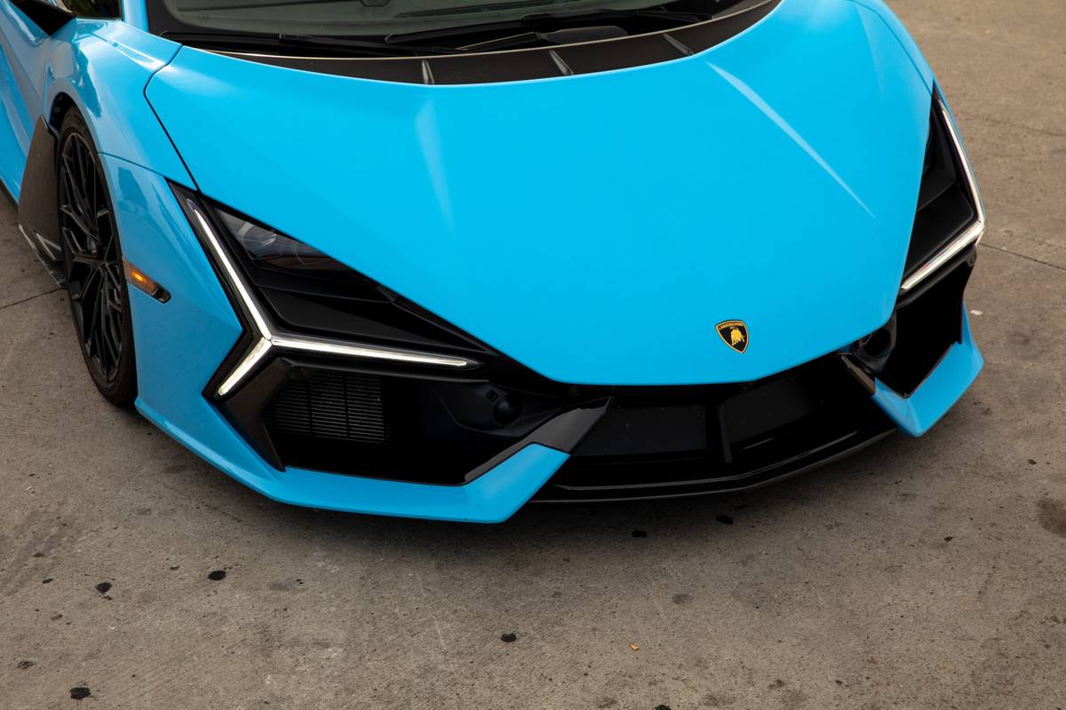 2026 Lamborghini Revuelto