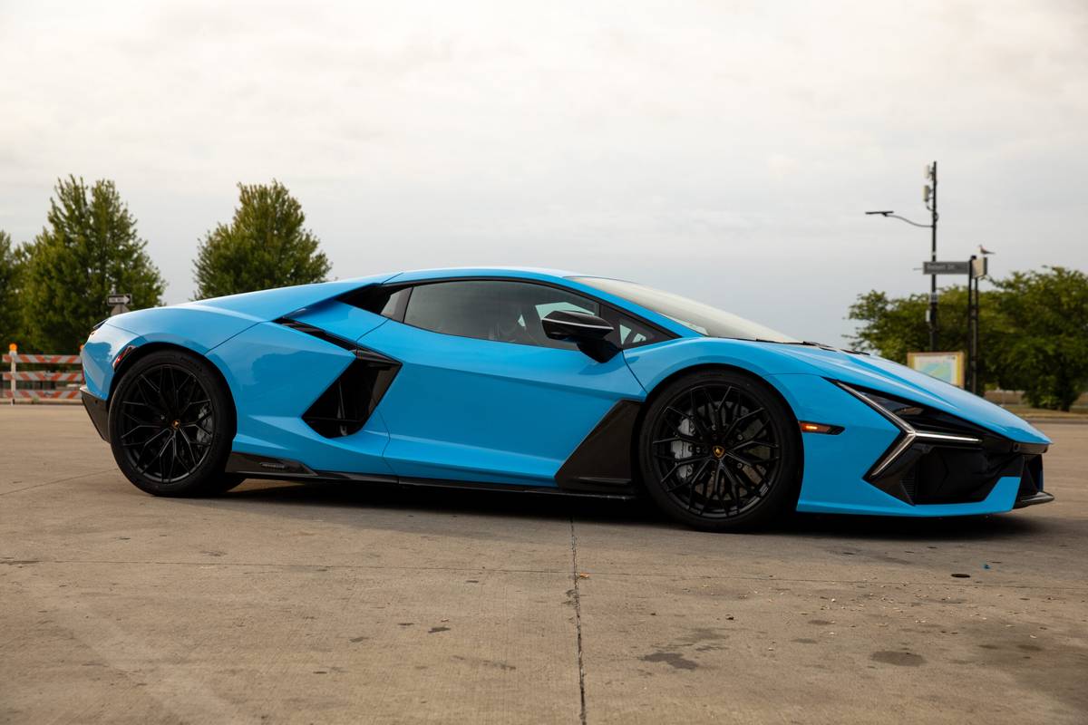 2026 Lamborghini Revuelto