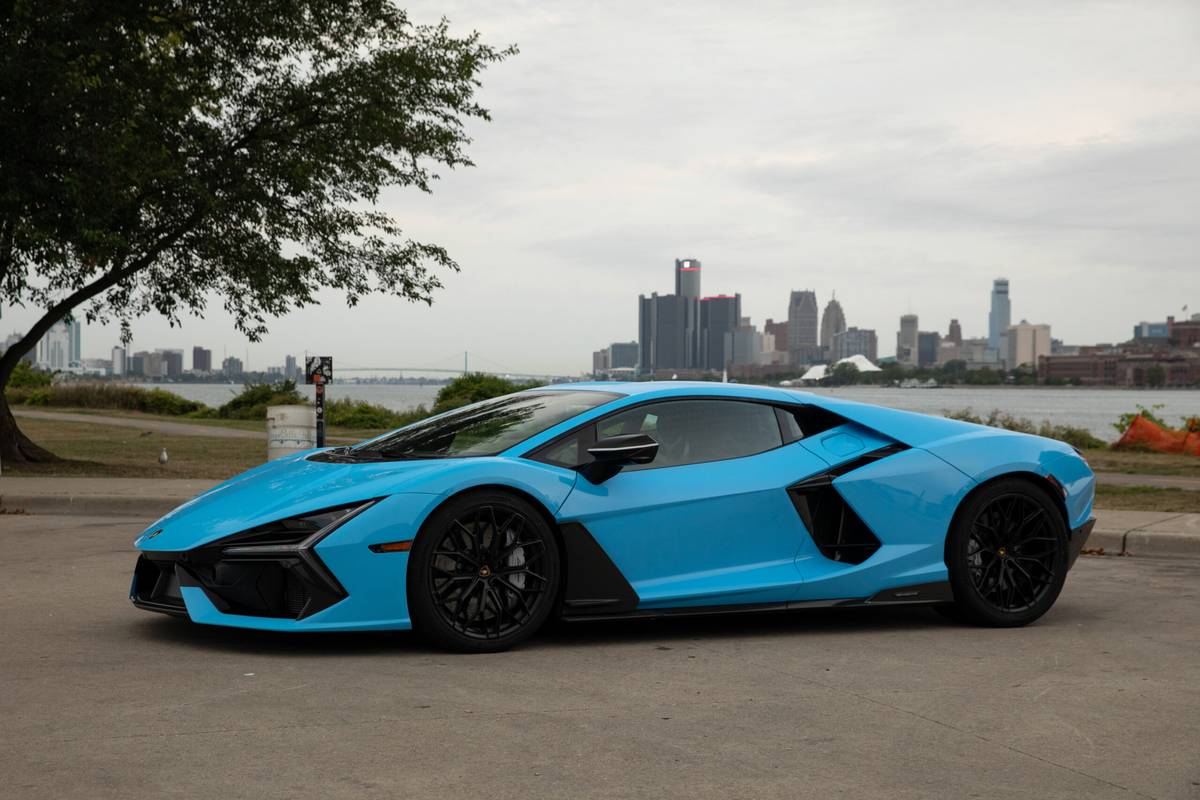 2026 Lamborghini Revuelto