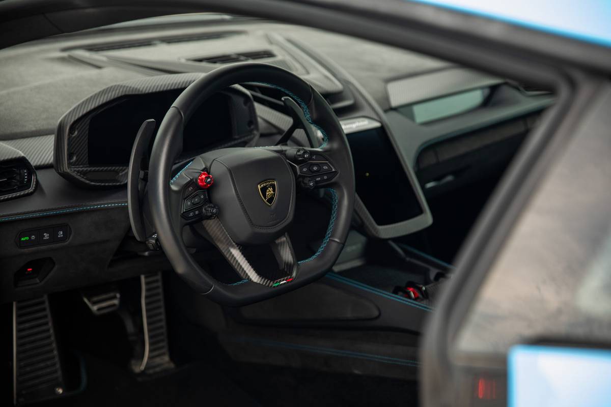 2026 Lamborghini Revuelto