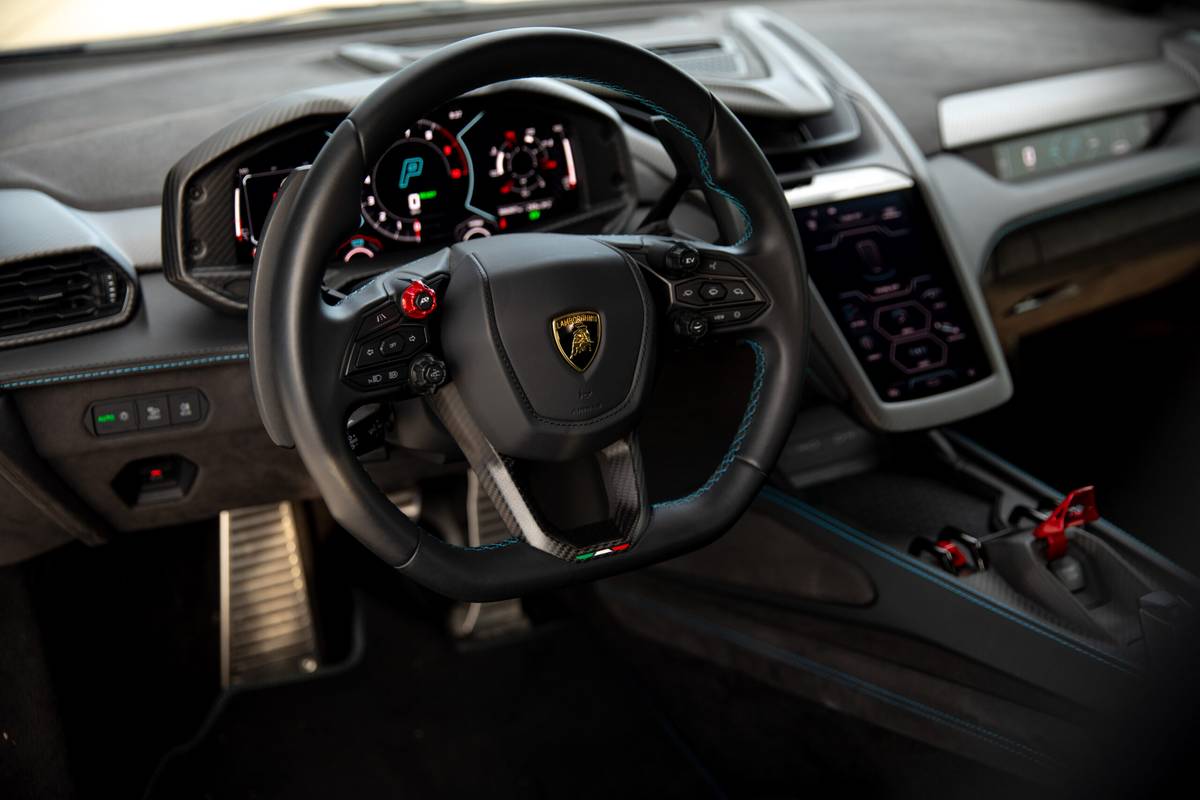 2026 Lamborghini Revuelto