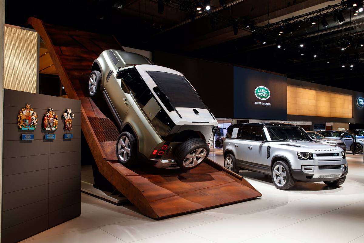 2020 Land Rover Defender Specs, Price, MPG & Reviews