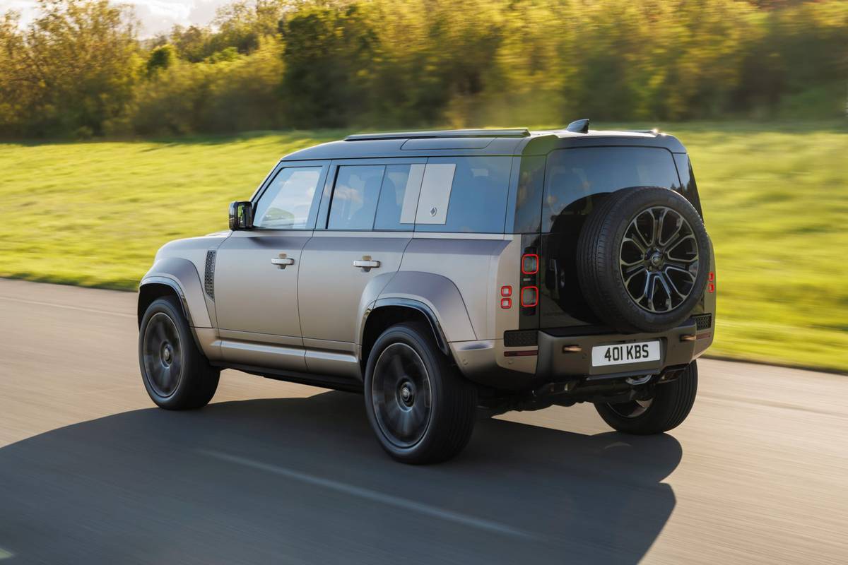 2025 Land Rover Defender Octa Is a British Raptor | Cars.com