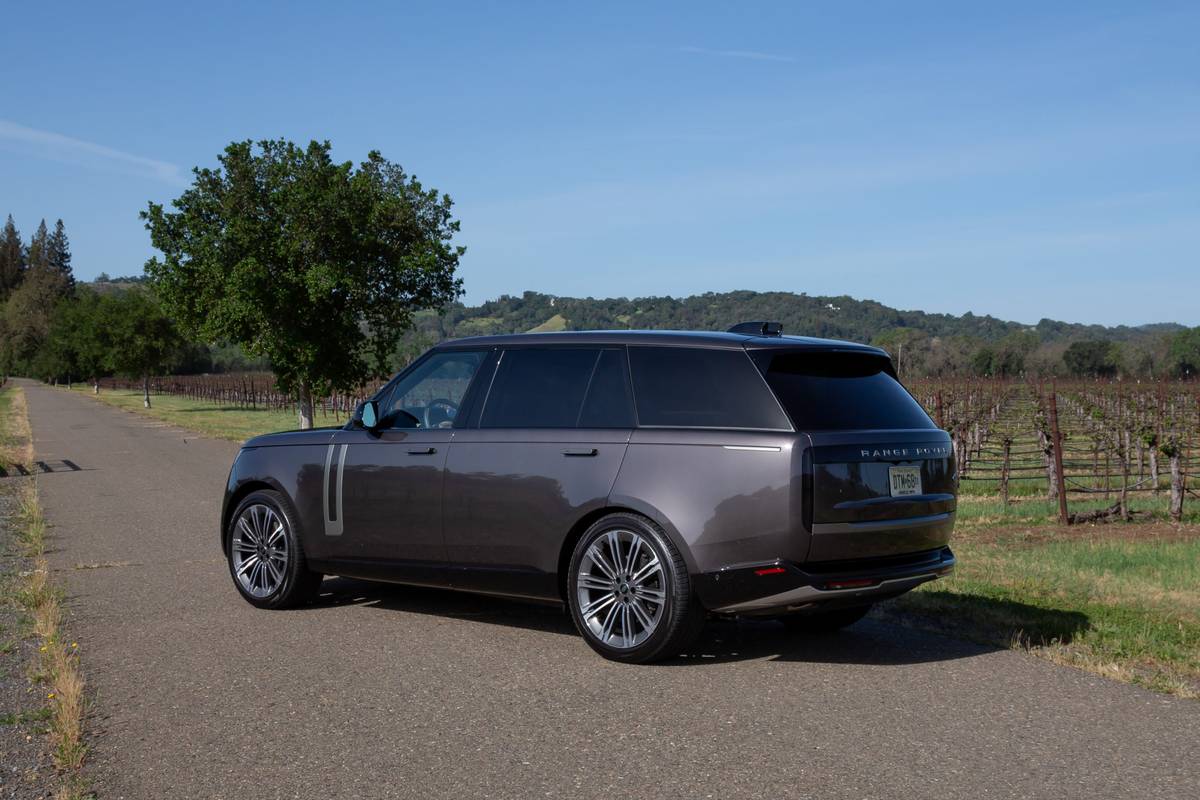 range rover 2022 black price