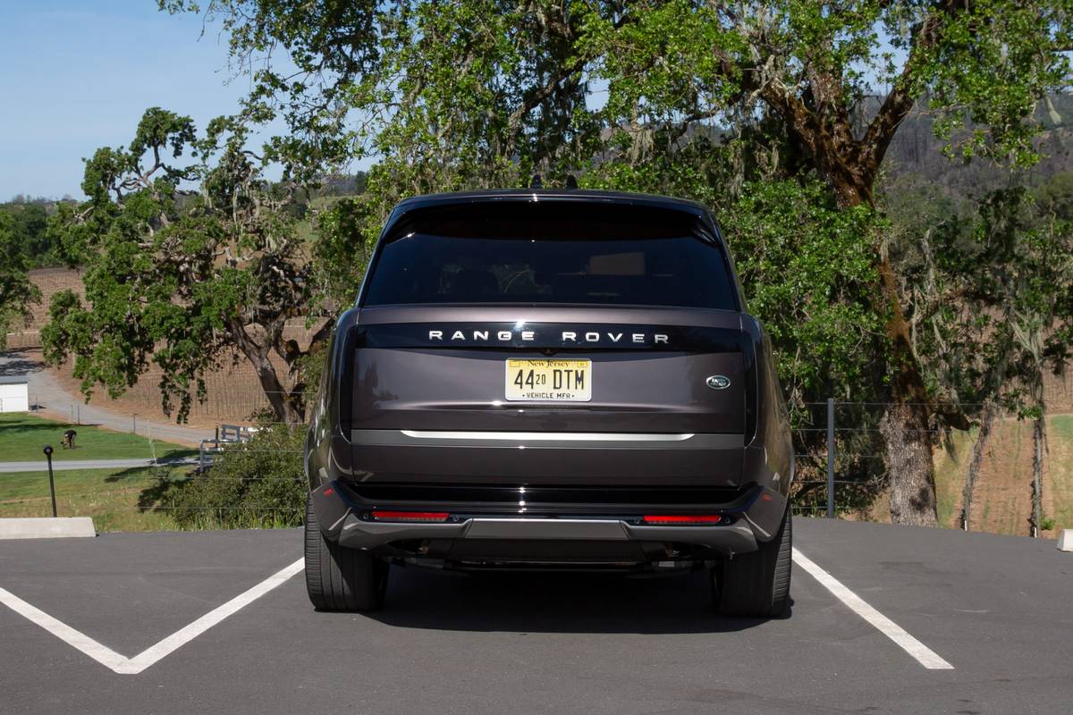 range rover 2022 blacked out