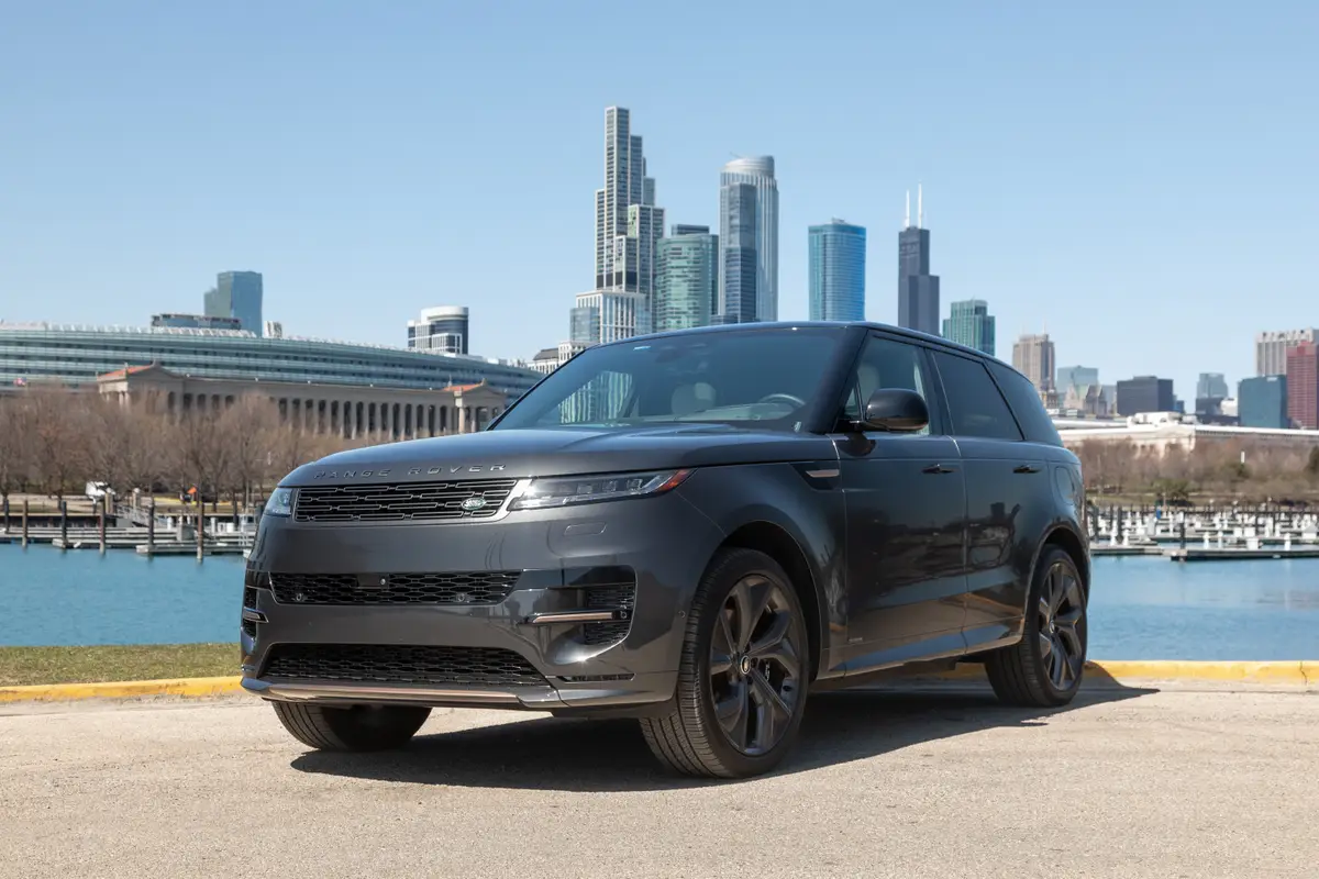 land rover range rover sport autobiography phev 2025 02 exterior front angle jpg