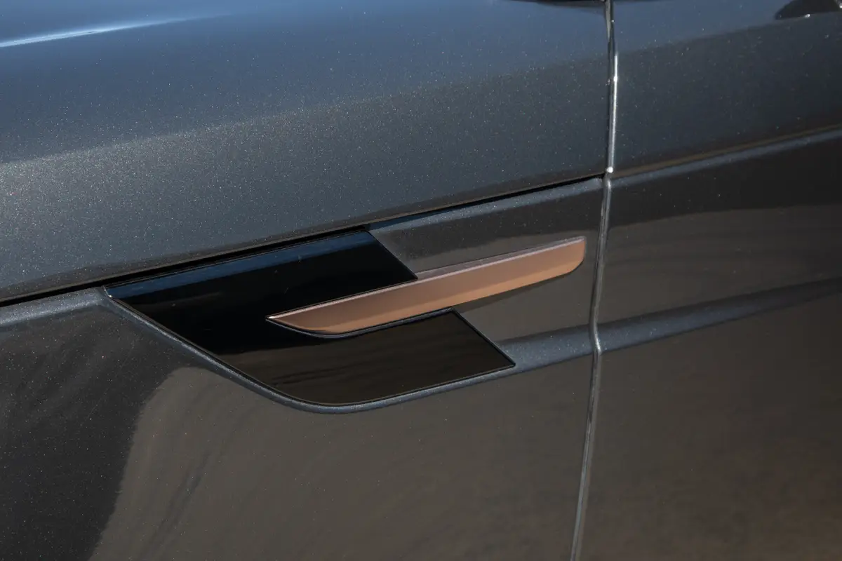 land rover range rover sport autobiography phev 2025 10 exterior profile detail jpg