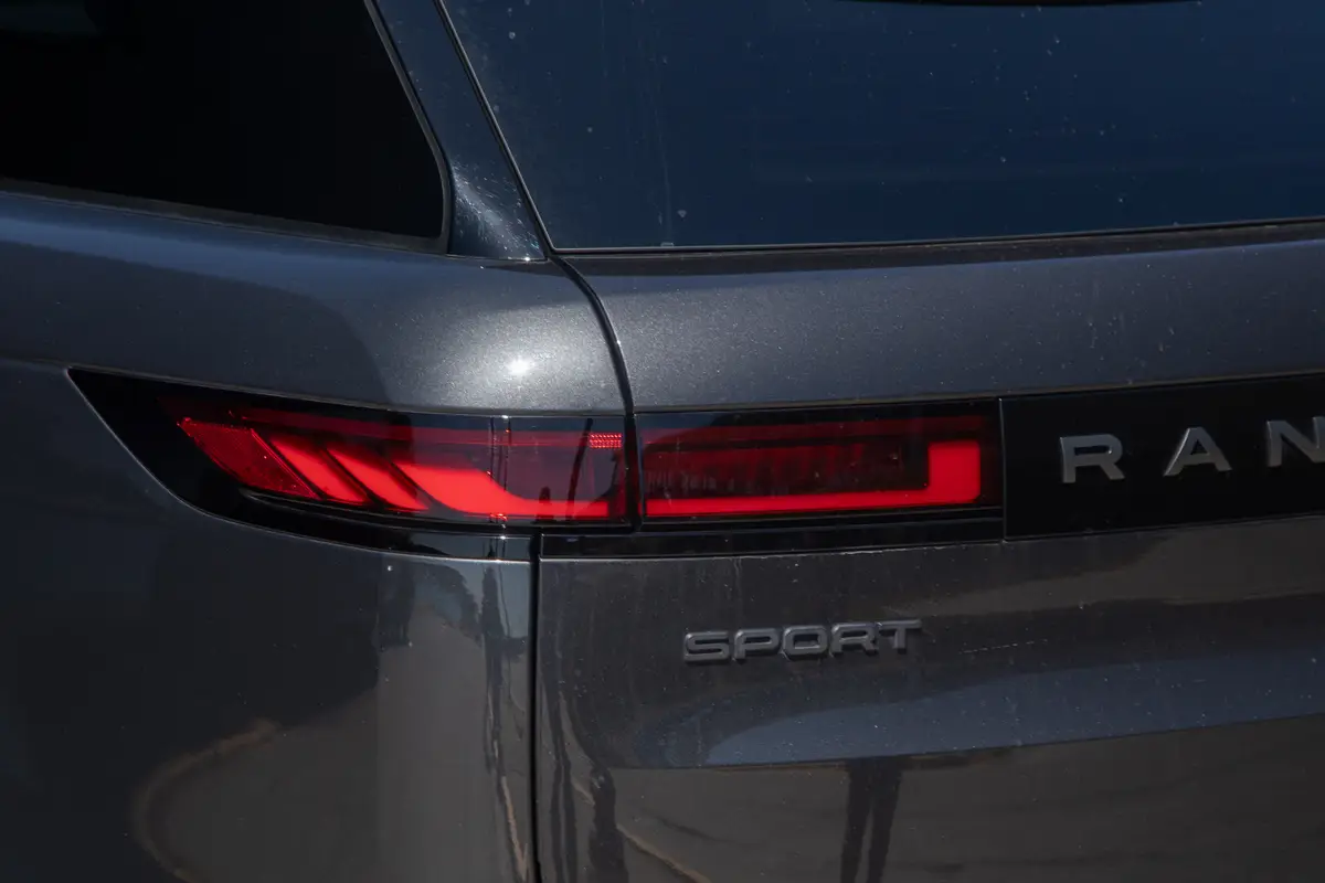 land rover range rover sport autobiography phev 2025 14 exterior taillight jpg