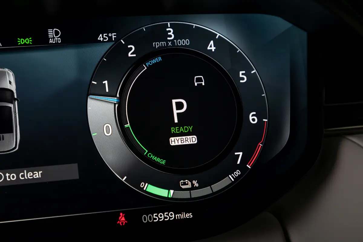 land rover range rover sport autobiography phev 2025 30 interior instrument panel jpg