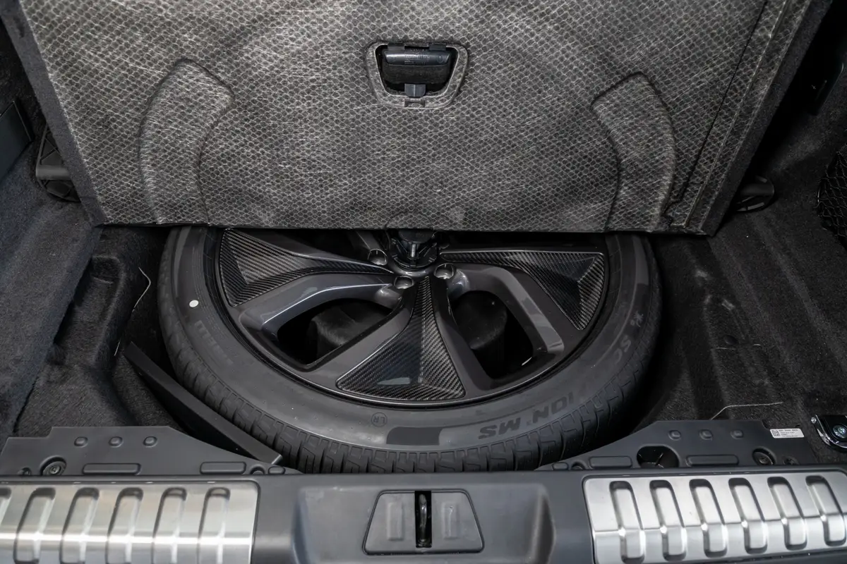 land rover range rover sport autobiography phev 2025 52 interior cargo jpg