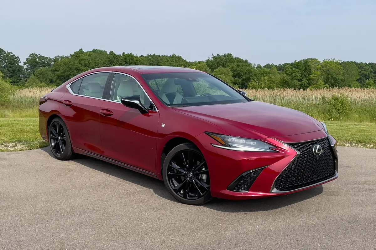 lexus es 350 f sport black 2025 01 exterior front angle scaled jpg