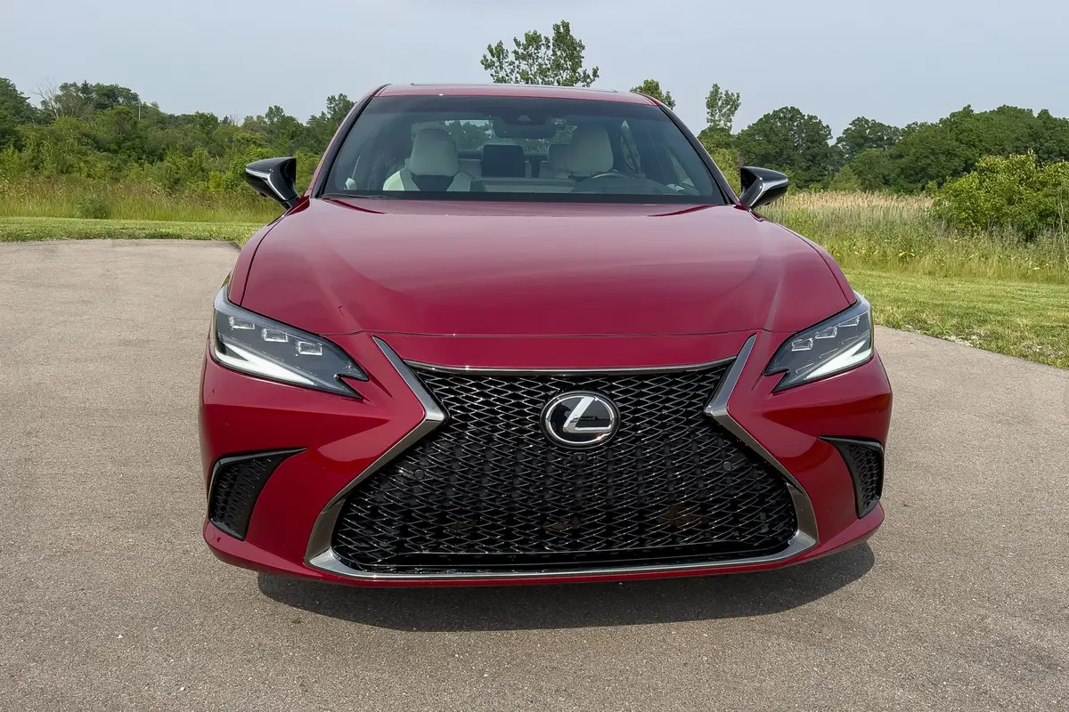 lexus es 350 f sport black 2025 02 exterior front scaled jpg