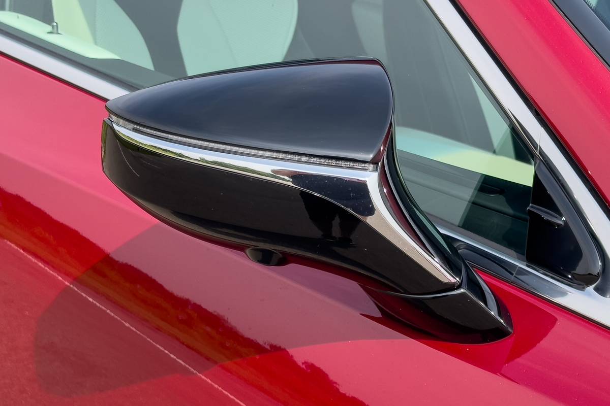 lexus es 350 f sport black 2025 08 exterior side view mirror scaled jpg