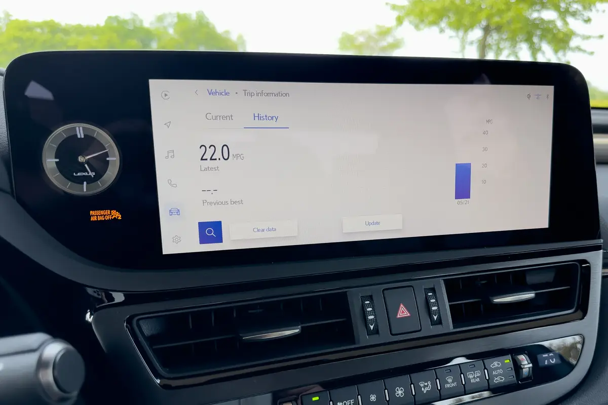 lexus es 350 f sport black 2025 25 interior center stack display scaled jpg