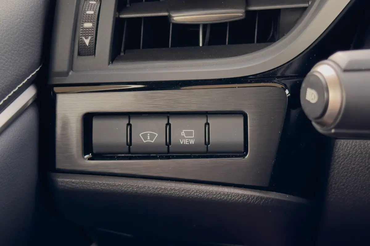 lexus es 350 f sport black 2025 32 interior dashboard controls scaled jpg