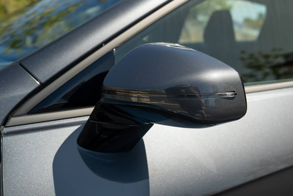 lexus es 350e 2026 08 exterior side view mirror 1 scaled jpg