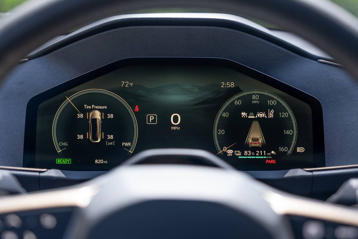 lexus es 350e 2026 28 interior instrument panel scaled jpg