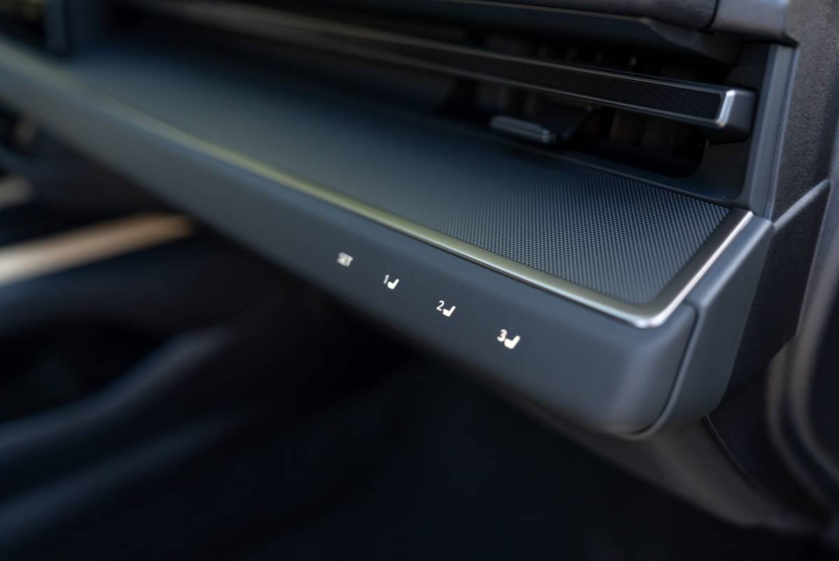 lexus es 350e 2026 37 interior dashboard controls scaled jpg