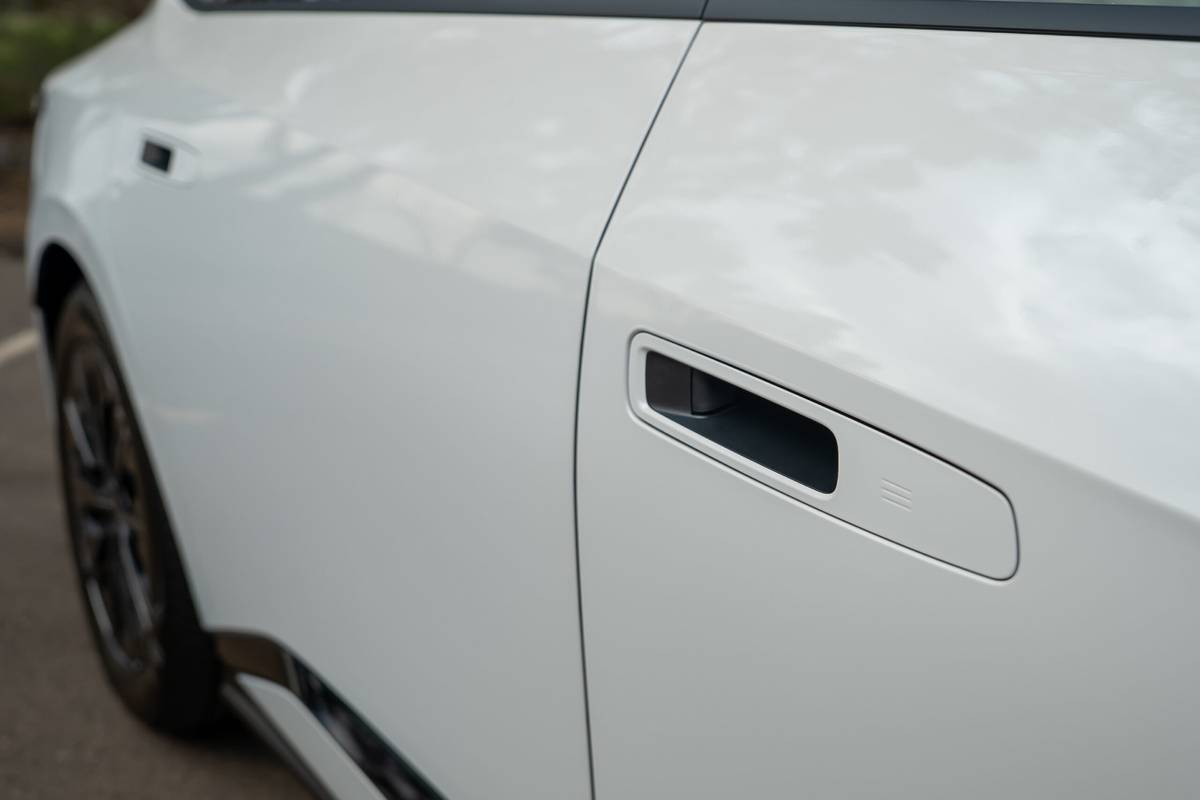lexus es 350h 2026 07 exterior profile scaled jpg