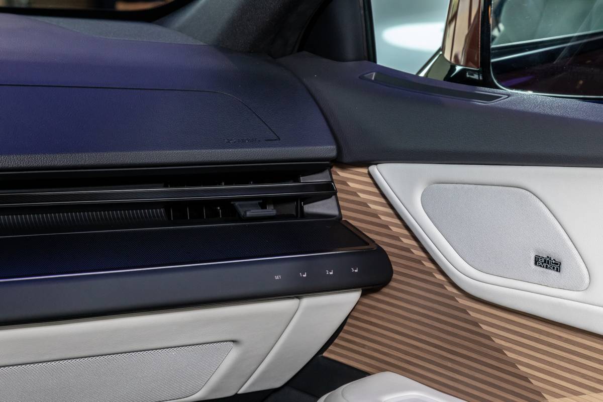 lexus es500e 2026 28 interior dashboard jpg