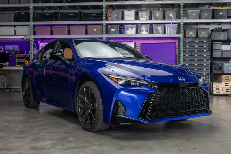 lexus-is-350-f-sport-2026-01-exterior-front-angle