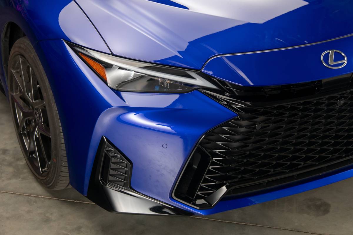 lexus is 350 f sport 2026 05 exterior headlight jpg