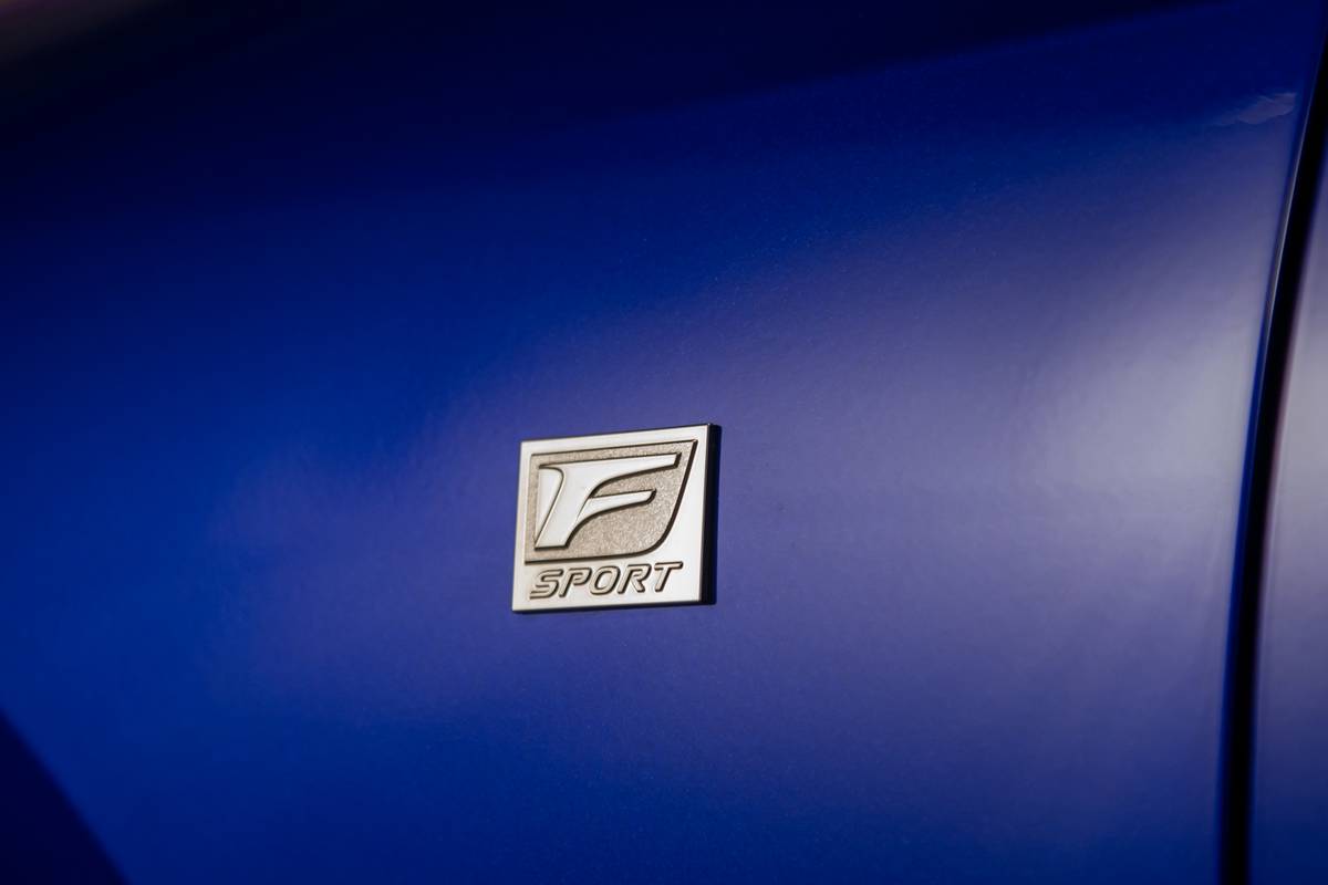 lexus is 350 f sport 2026 08 exterior profile badge jpg