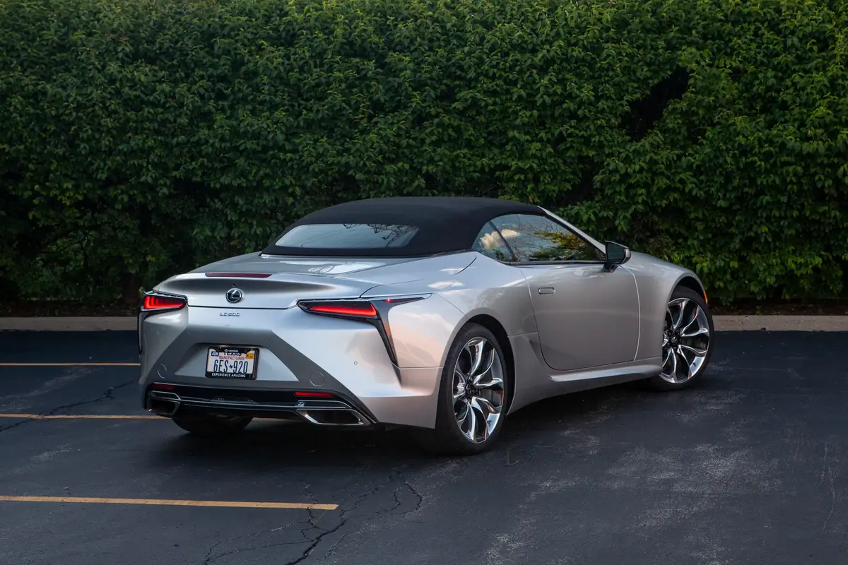 2021 Lexus Lc 500 Convertible 7 Things We Like And 5 Not So Much News Cars Com