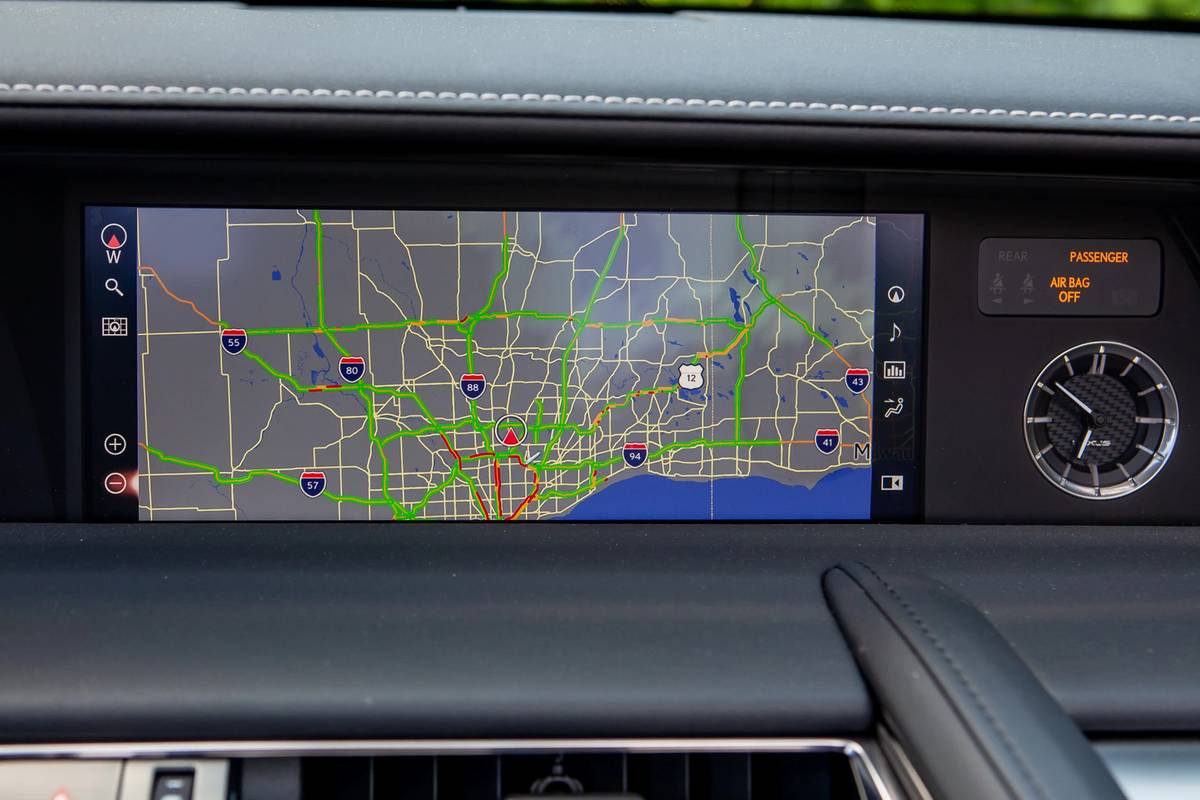 2021 Lexus LC 500 Convertible multimedia screen