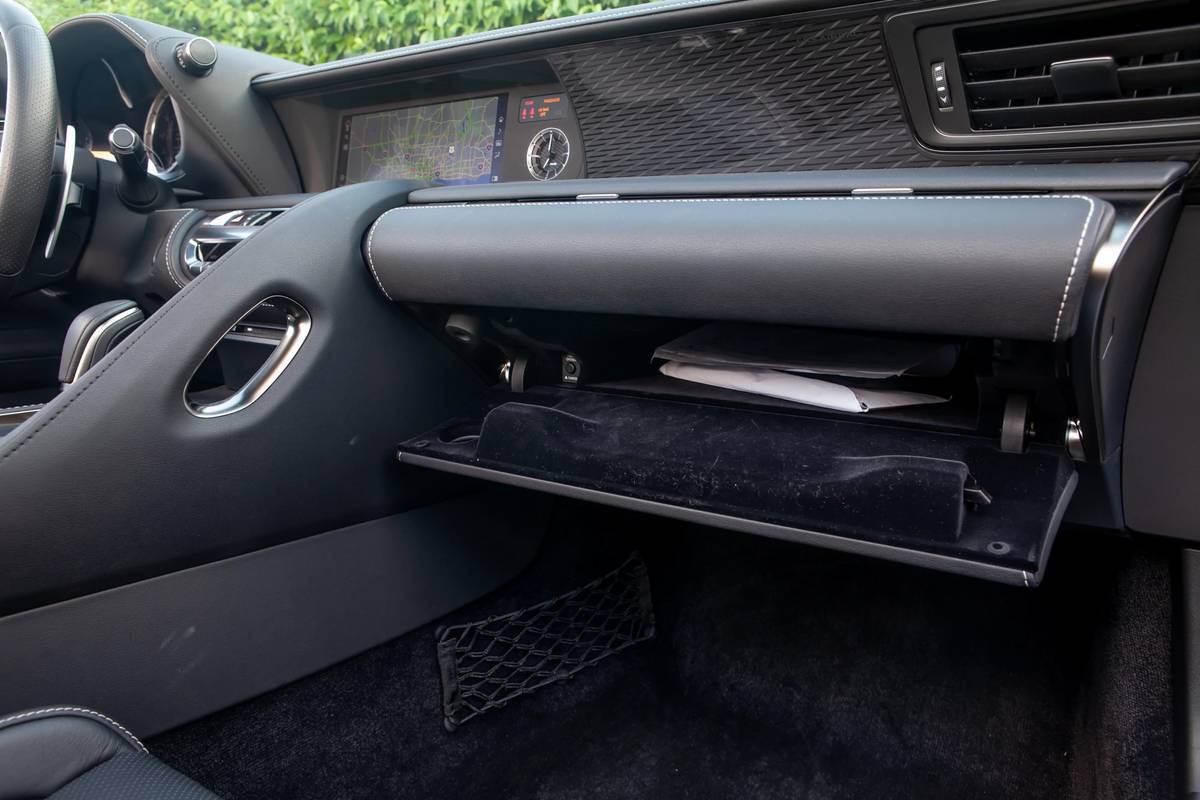 lexus lc 500 convertible 2021 40 front row  glove compartment  interior jpg
