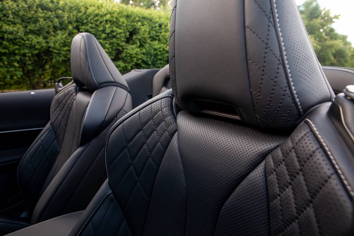 lexus lc 500 convertible 2021 41 detail  front row  interior  seats jpg