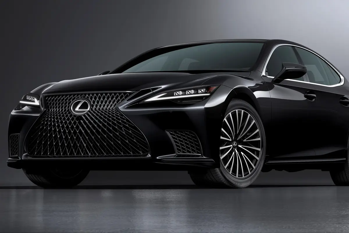 lexus ls 500 heritage edition 2026 exterior oem 01 jpg