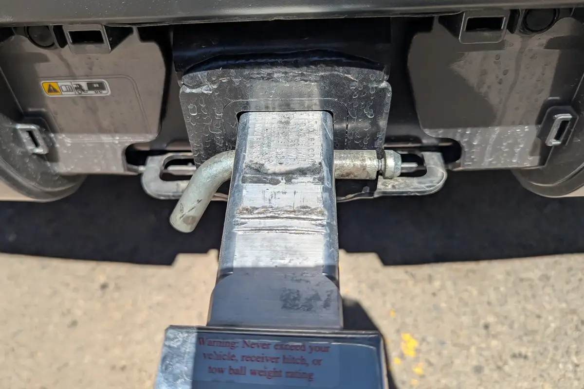 lexus lx 700h overtrail 2025 09 exterior tow hitch jpg